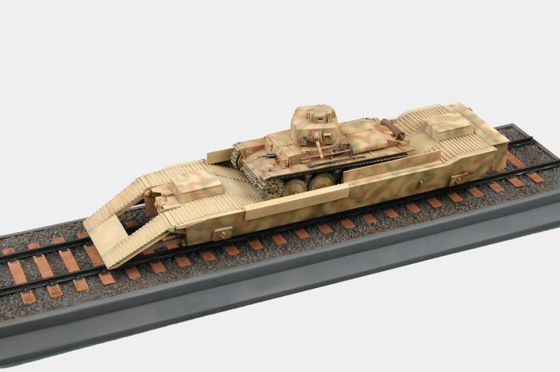 Trumpeter 01508 German IIWW Panzertragerwagen 1/35 – image 2