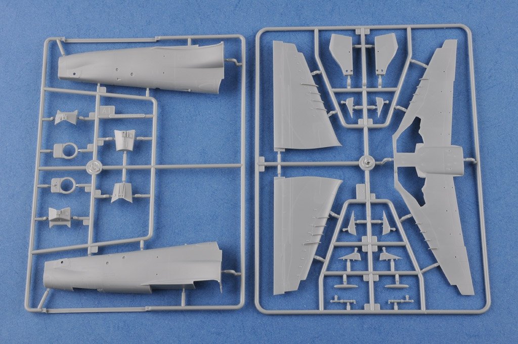 Hobby Boss 81735 Hawk T MK.100/102 – Bild 8