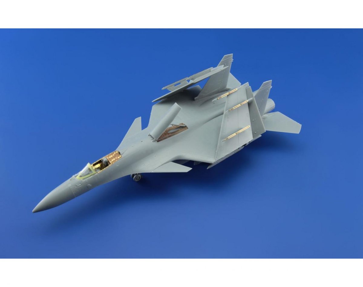 Eduard 73548 Su-33 TRUMPETER 1/72 – image 3
