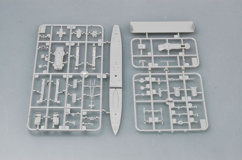 Trumpeter 05759 Tribal-class destroyer HMS Huron (G24) 1944 1/700 – image 5