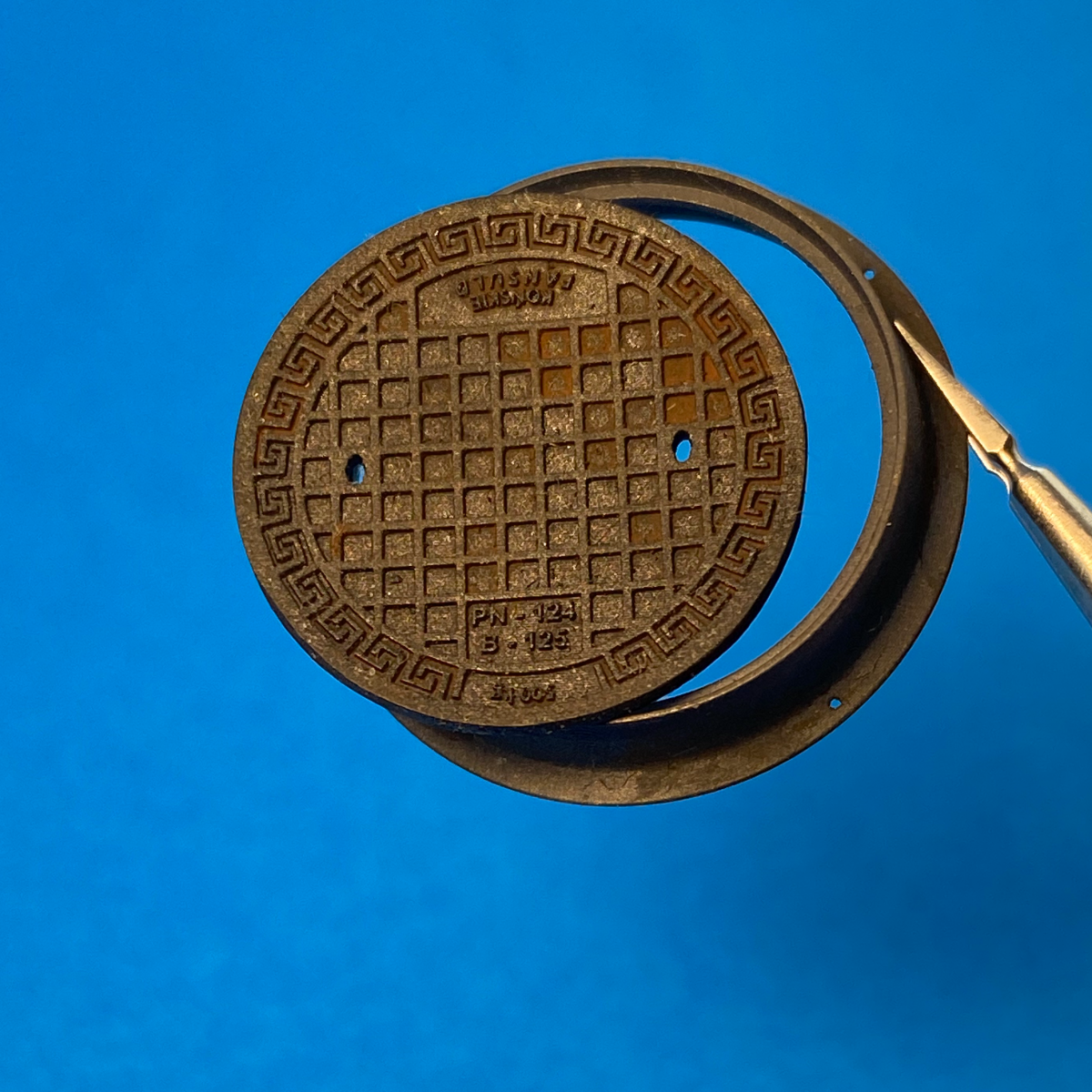 Point of no Return 3523036 Cast iron sewer manhole 1/35 – image 6
