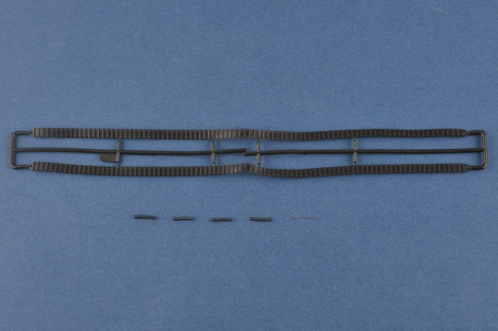 Hobby Boss 82961 German KARL-Geraet 040/041 on Railway Transport Carrier 1/72 – image 6