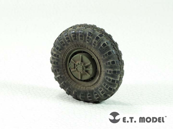 Roues de route lestées ET Model ER35-064 Russian 9P148 Konkurs (BRDM-2 Spandrel) pour TRUMPETER 05515 1/35 – image 2