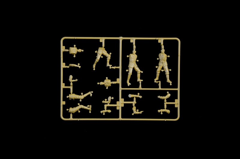 Italeri 6591 Autoblinda AB 41 with Bersaglieri El Alamein 1/35 – immagine 11