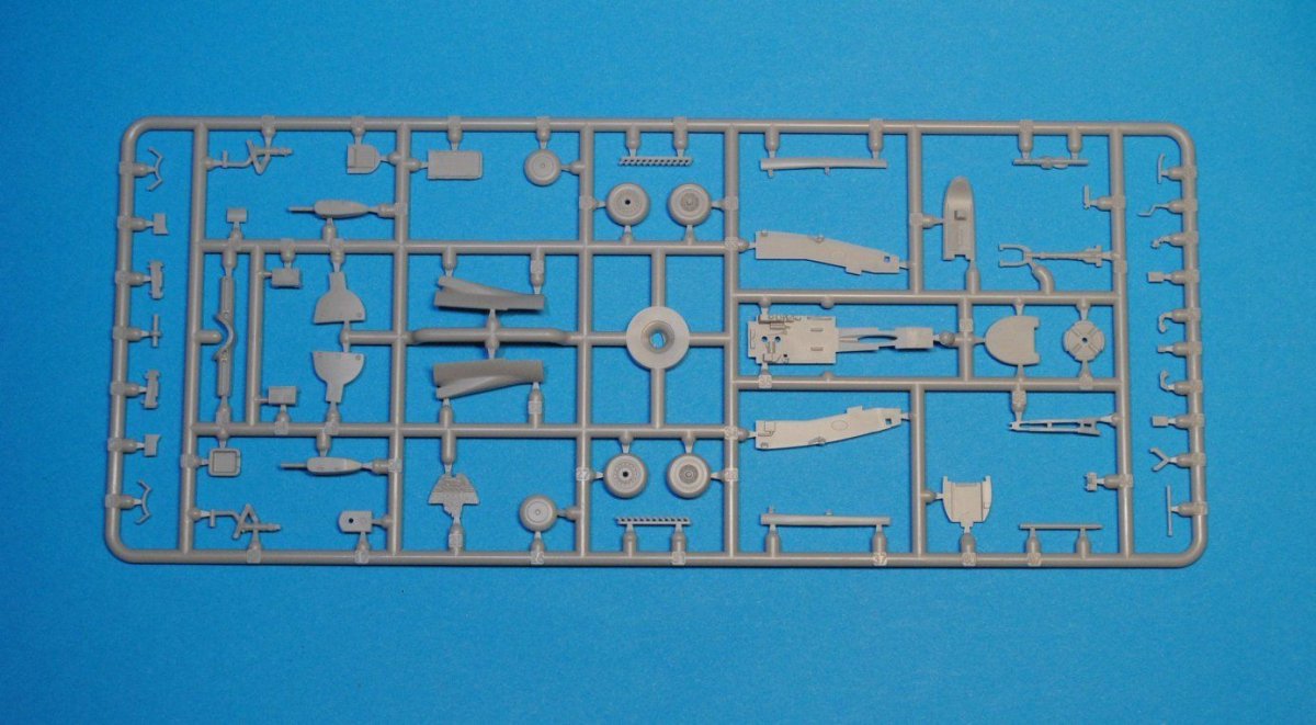 Dora Wings 72005 Bell P-63E-1-BE Kingcobra 1/72 – obrázek 11
