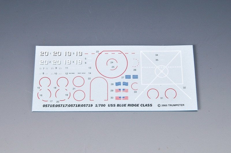 Trumpeter 05718 USS MOUNT WHITNEY LCC-20 2004 1/700 – obrázek 3
