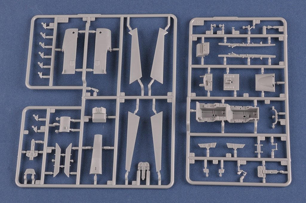 Hobby Boss 85814 EA-18G Growler 1/48 – Bild 13