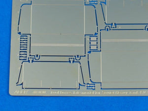 Aber 48030 KW 1 or KW 2 early tank - part 2 - late tool trays Tamiya 1/48 – image 2