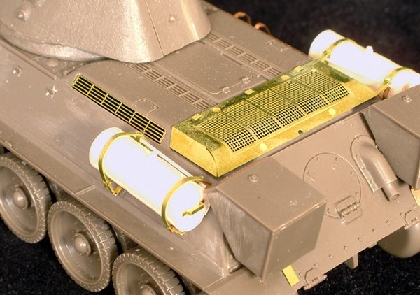 Voyager Model VPE48009 Photo Etched set for Russian Tank T34/76 (For Tamiya 32515 ) 1/48 – obrázek 2