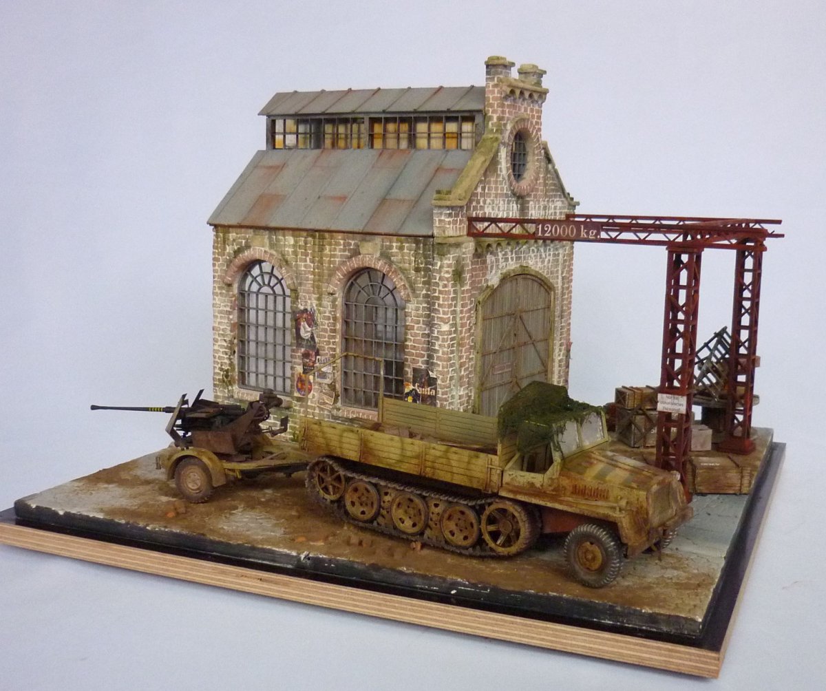 RT-Diorama 35292 Diorama-Base: &amp;quot;Railroad Shed&amp;quot; 1/35 – image 15