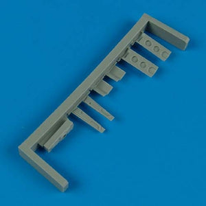 Quickboost QB72298 P-40 warhawk undercarriage covers 1/72