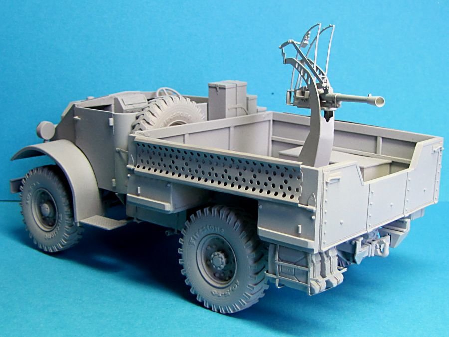 Mirror Models 35107 CMP F15 FORD TRUCK ITALIAN SERVICE 1/35 – image 4
