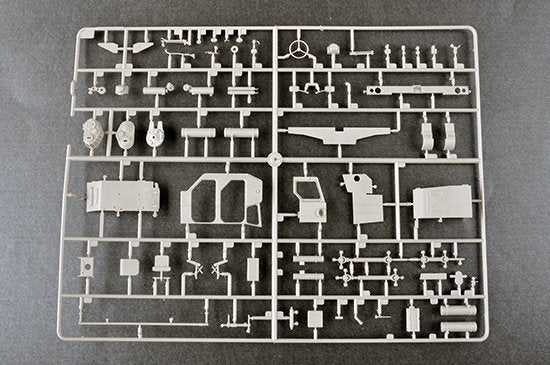 Trumpeter 01056 MAZ-7410 Tractor W/CHMZAP-5247G 1/35 – obrázek 15