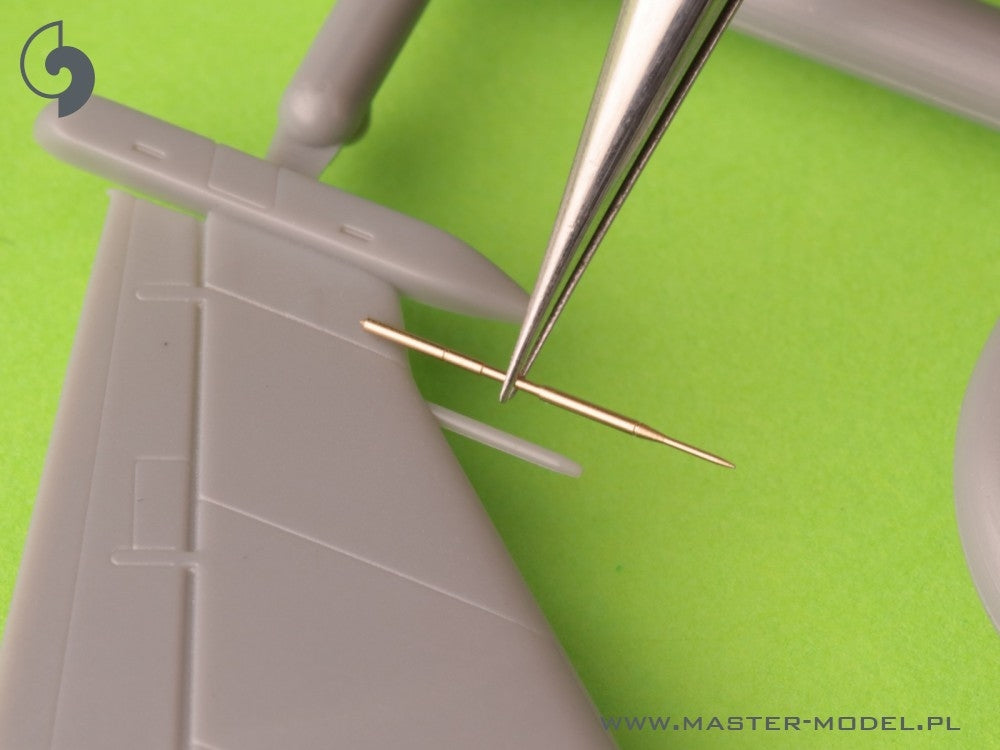 Master AM-72-166 A-4 Skyhawk - Pitot tube on vertical stabilizer (used on selected versions e.g. A-4M, OA-4M, TA-4J) 1/72 – image 2