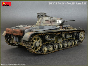 MiniArt 35221 Pz.Kpfw.III Ausf.B w/Crew 1/35 – image 12