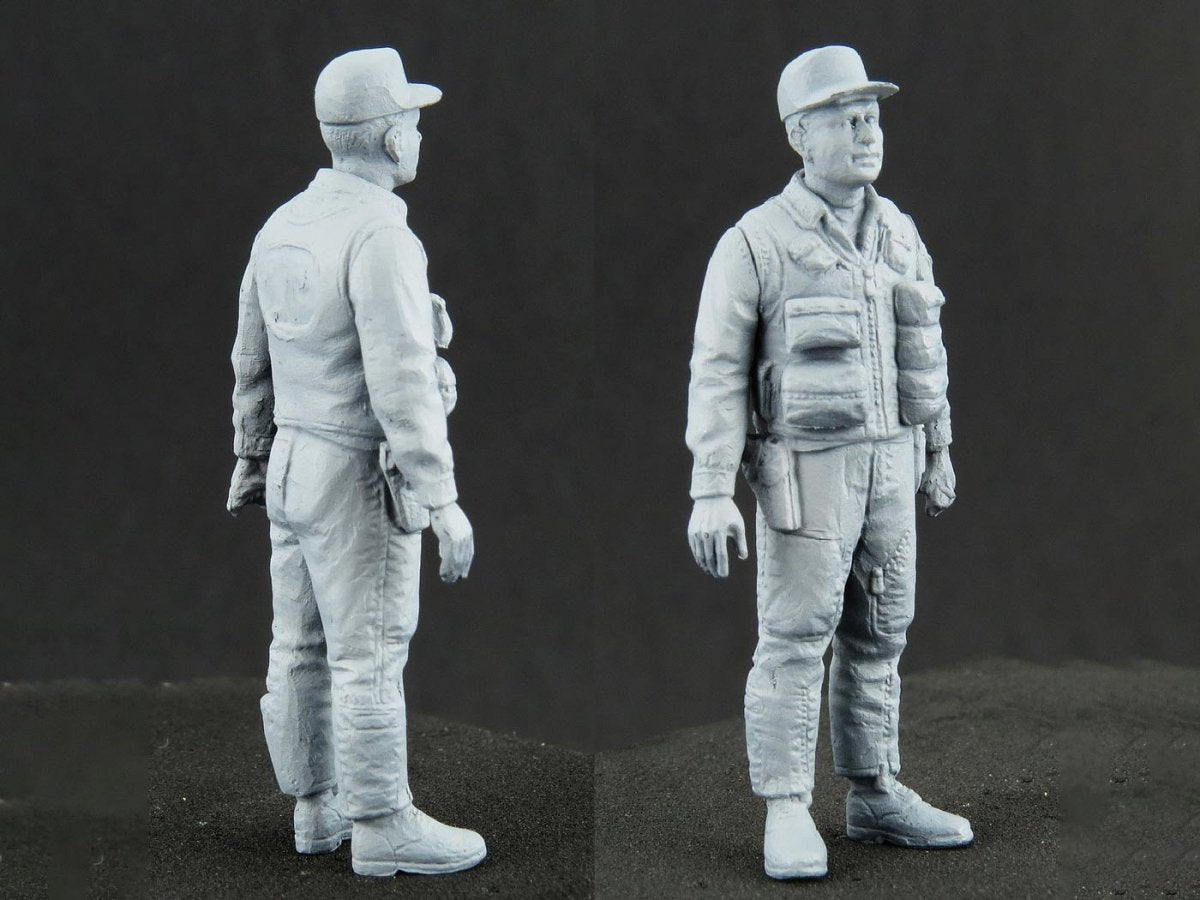 ICM 48280 B-26K with USAF Pilots &amp;amp; Ground Personnel 1/48 – image 11