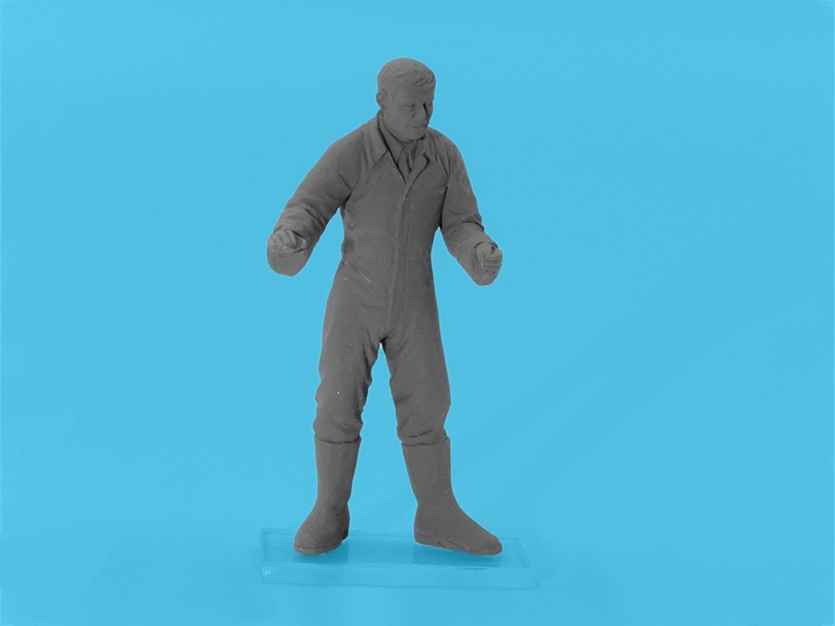 ICM 48090 RAF Bomber and Torpedo Pilots 1939-1945 1/48 – image 5