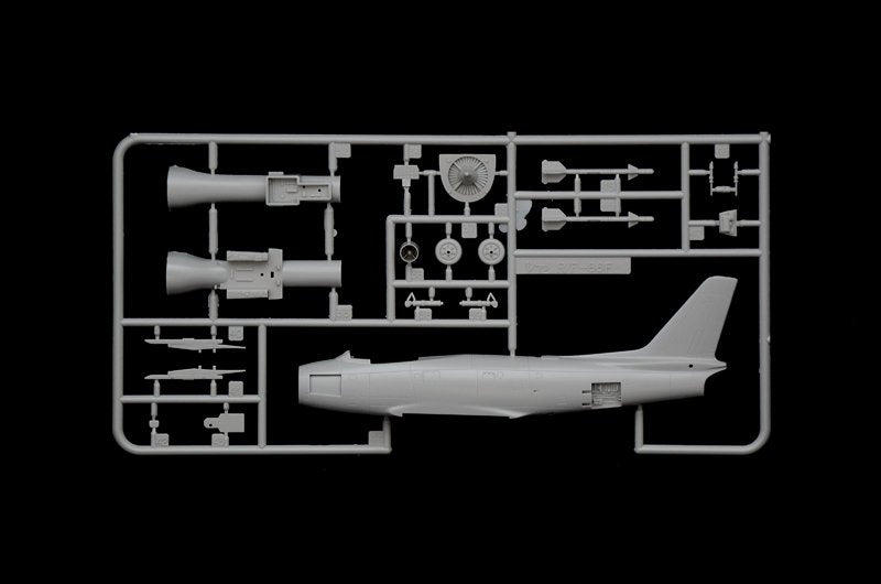 Italeri 1426 F-86F Sabre 1/72 – imagen 10