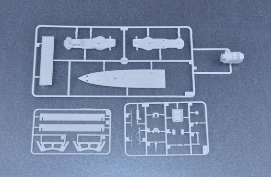 Trumpeter 05333 HMCS Huron Destroyer 1944 1/350 – image 9