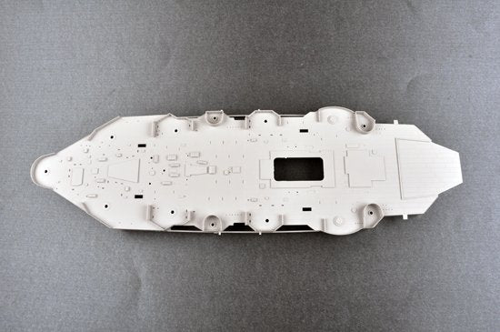 Trumpeter 03710 HMS Hood Battle Cruiser 1/200 – image 15