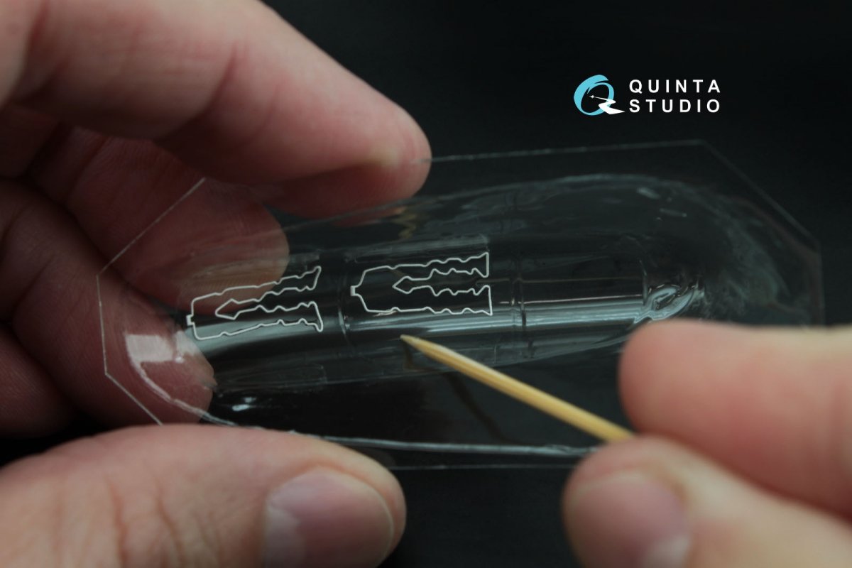 Quinta Studio QC72007 Yak-130 vacuformed clear canopy with det.cord (for Zvezda kit) 1/72 – imagen 6