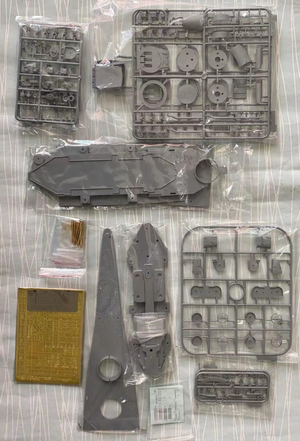 Very Fire VF350909DX USS Navy Battleship BB-63 Missouri DX Version 1/350 – obrázek 6