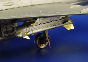 Eduard 73260 MiG-21F-13 Fishbed C 1/72 REVELL – image 6