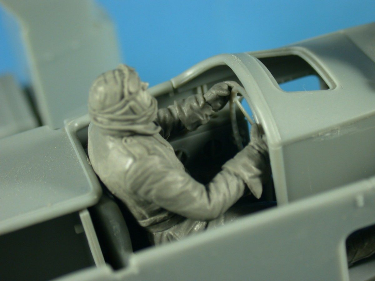 Copper State Models F32-018 Bomber German 2nd Crew Member N.2 1/32 – image 3