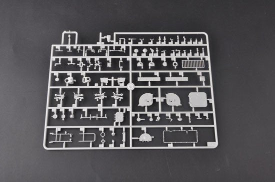 Trumpeter 05571 Russian 2S1 Self-propelled Howitzer 1/35 – image 5