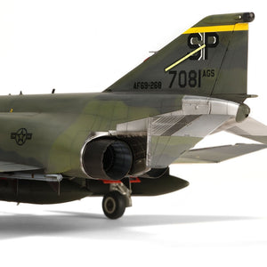 Zoukei-Mura SWS4814 F-4EG Phantom II WILD WEASEL V 1/48 – Bild 6