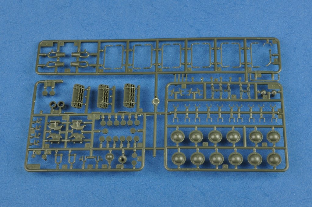 Hobby Boss 82602 Soviet T-34/85 1/16 – obrázek 15