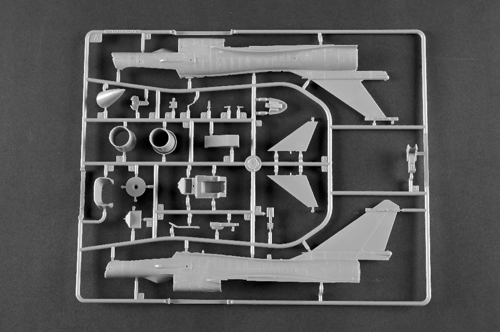 Trumpeter 01698 Chinese J-10C Fighter 1/72 – image 16