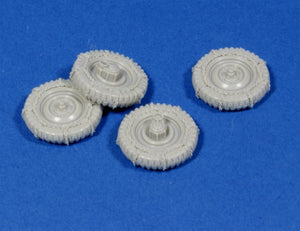 Panzer Art RE35-135 Road wheels witch chains for VW “Kubelwagen” 1/35 – Bild 3