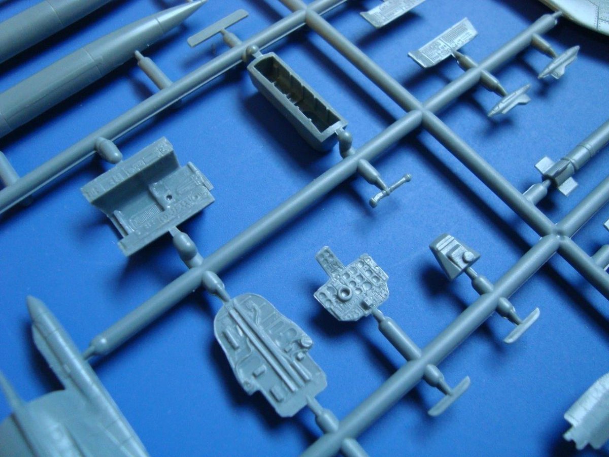 Kozavody Prostejov KPM0100 MiG-21 BIS Fishbed Part I. 1/72 – image 8