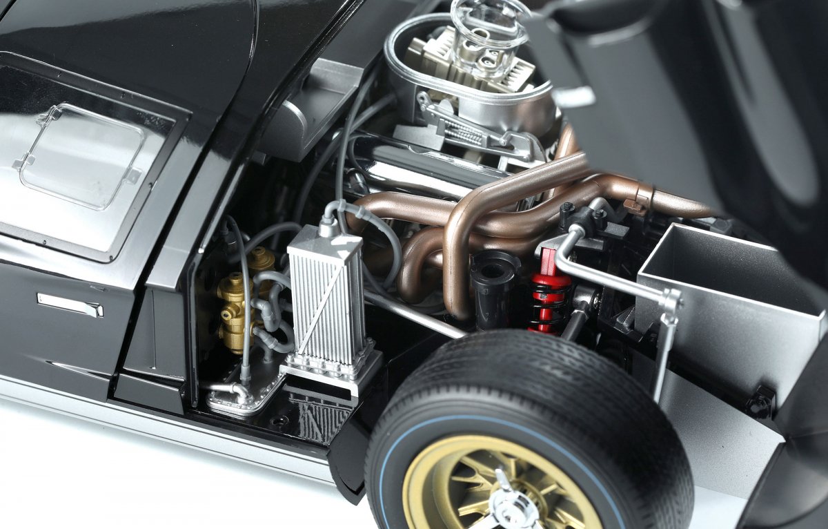 Meng Model RS-003 Ford GT40 Mk.II &amp;#39;66 Champion (pre-colored) 1/12 – Bild 10