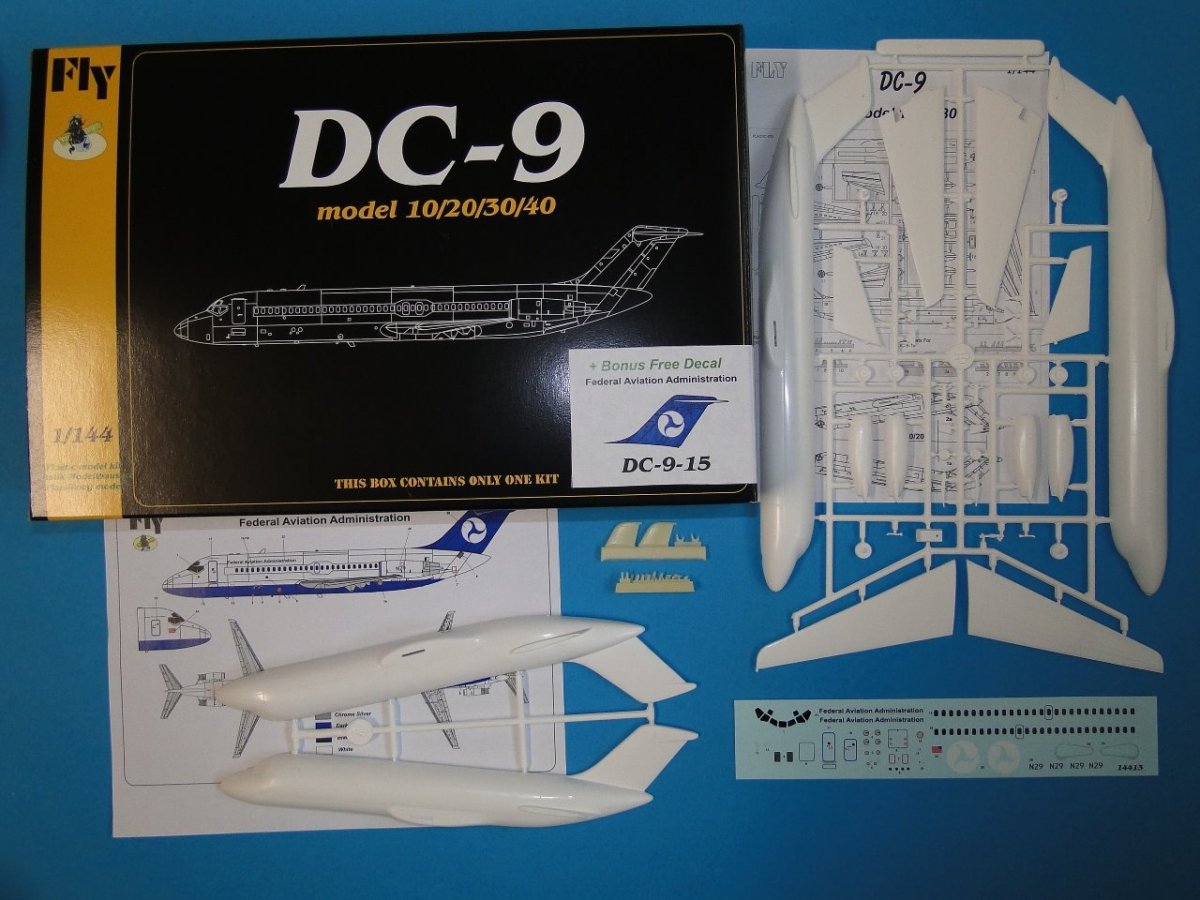 Fly 14413 DC 9-15 Federal Aviation Administration 1/144 – Bild 2