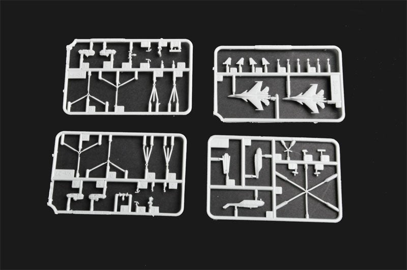 Trumpeter 06703 PLA Navy Aircraft Carrier 1/700 – obrázek 10