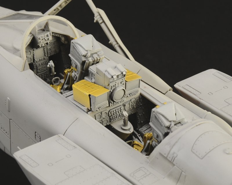 Italeri 2513 TORNADO GR. 4 1/32 – Bild 4
