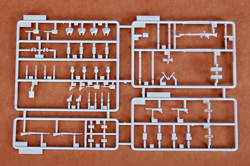 Trumpeter 00409 German Karl gun Artillery 1/35 – immagine 5