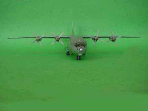 Trumpeter 04001 AntonovAn-12BK Cub 1/100 – zdjęcie 4