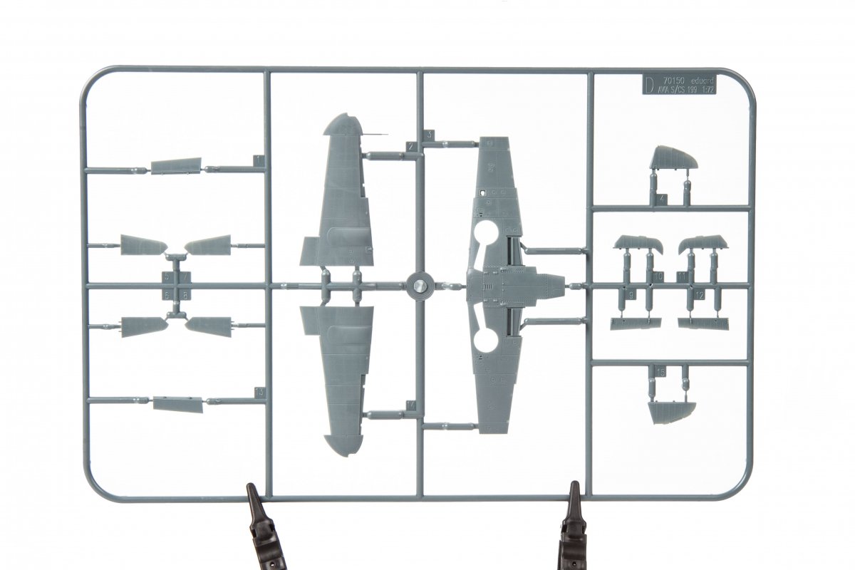 Eduard 70151 Avia S-199 bubble canopy 1/72 – obrázek 9