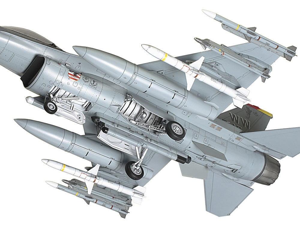 Tamiya 61098 F-16CJ Fighting Falcon 1/48 – Bild 5