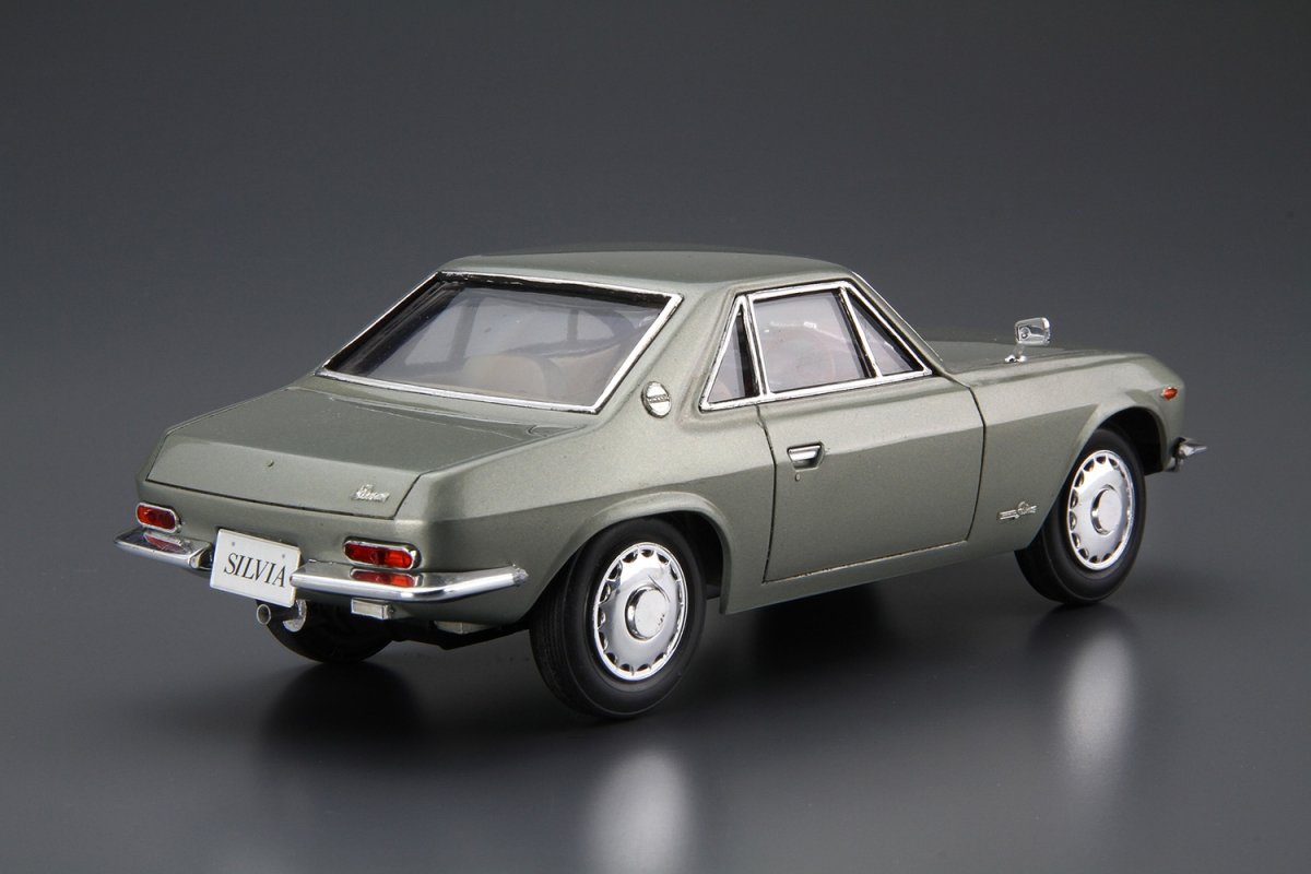 Aoshima 05524 TOYOTA E70 COROLLA Sedan GT/DX 81 1/24 – image 3
