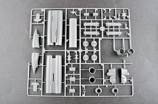 Trumpeter 01695 Soviet Tu-22 &amp;quot;Blinder&amp;quot; tactical bomber 1/72 – Bild 5