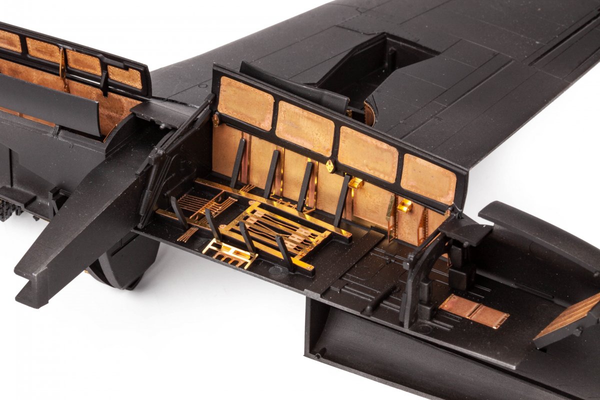 Eduard 481115 For 335A bomb bay TAMIYA 1/48 – obrázek 3