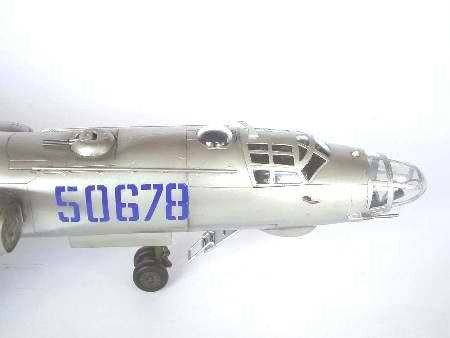 Trumpeter 01614 CHINESE XIAN JHU-6 1/72 – immagine 5