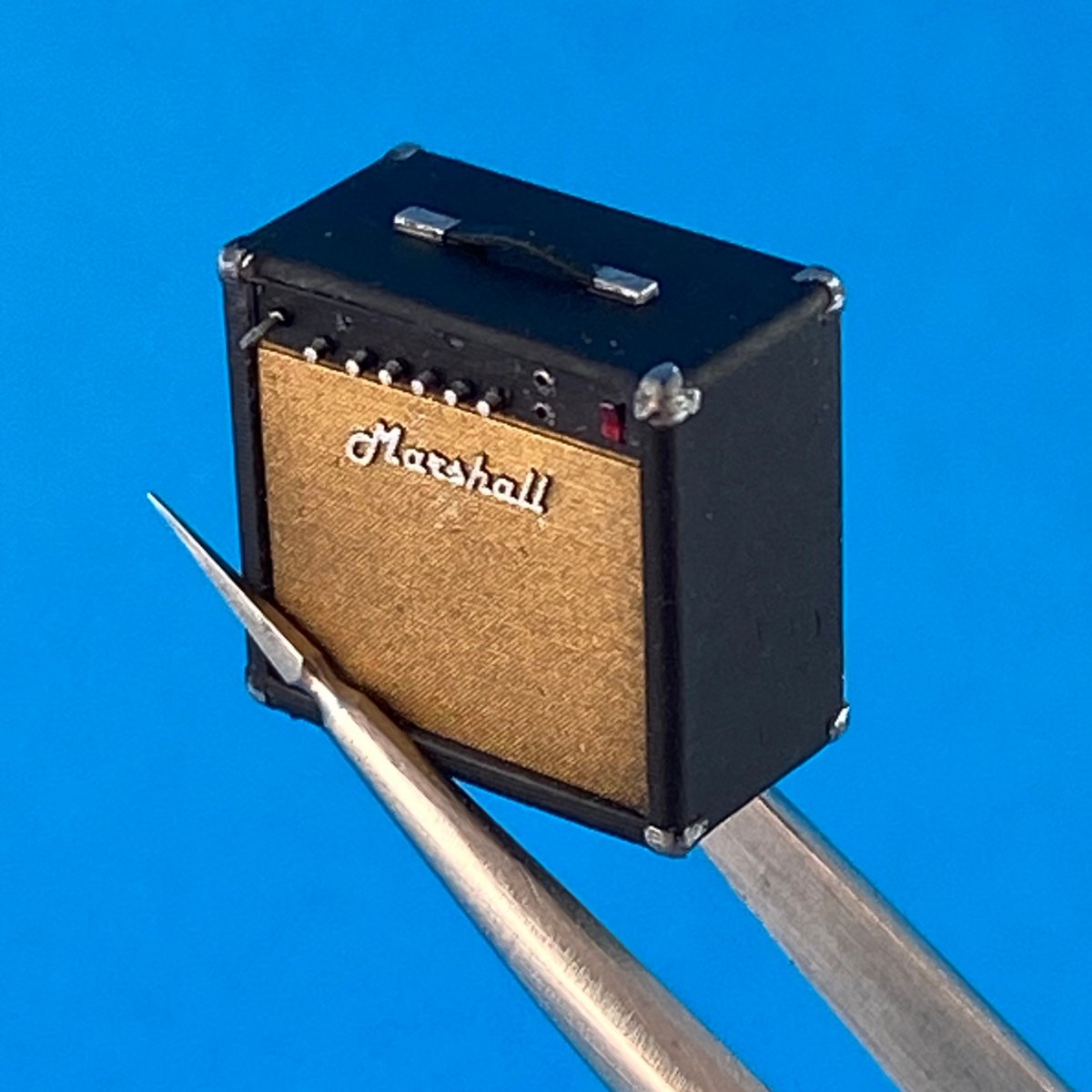 Point of no Return 3523033 Electric guitar and amplifier 1/35 – image 21
