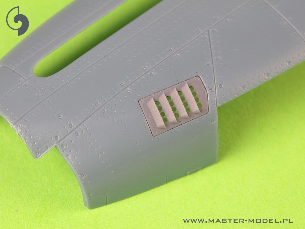 Master AM-48-187 P-51 Mustang - pokrywa wlotu powietrza do gaźnika - typ z żaluzjami dla RAF - wersja A (do modelu Eduard) 1/48