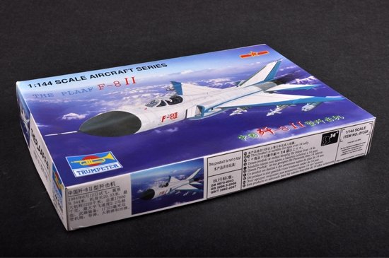 Trumpeter 01328 THE PLAAF F8II 1/144