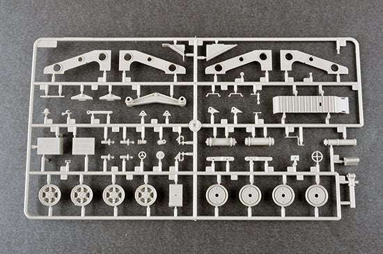 Trumpeter 01056 MAZ-7410 Tractor W/CHMZAP-5247G 1/35 – obrázek 18